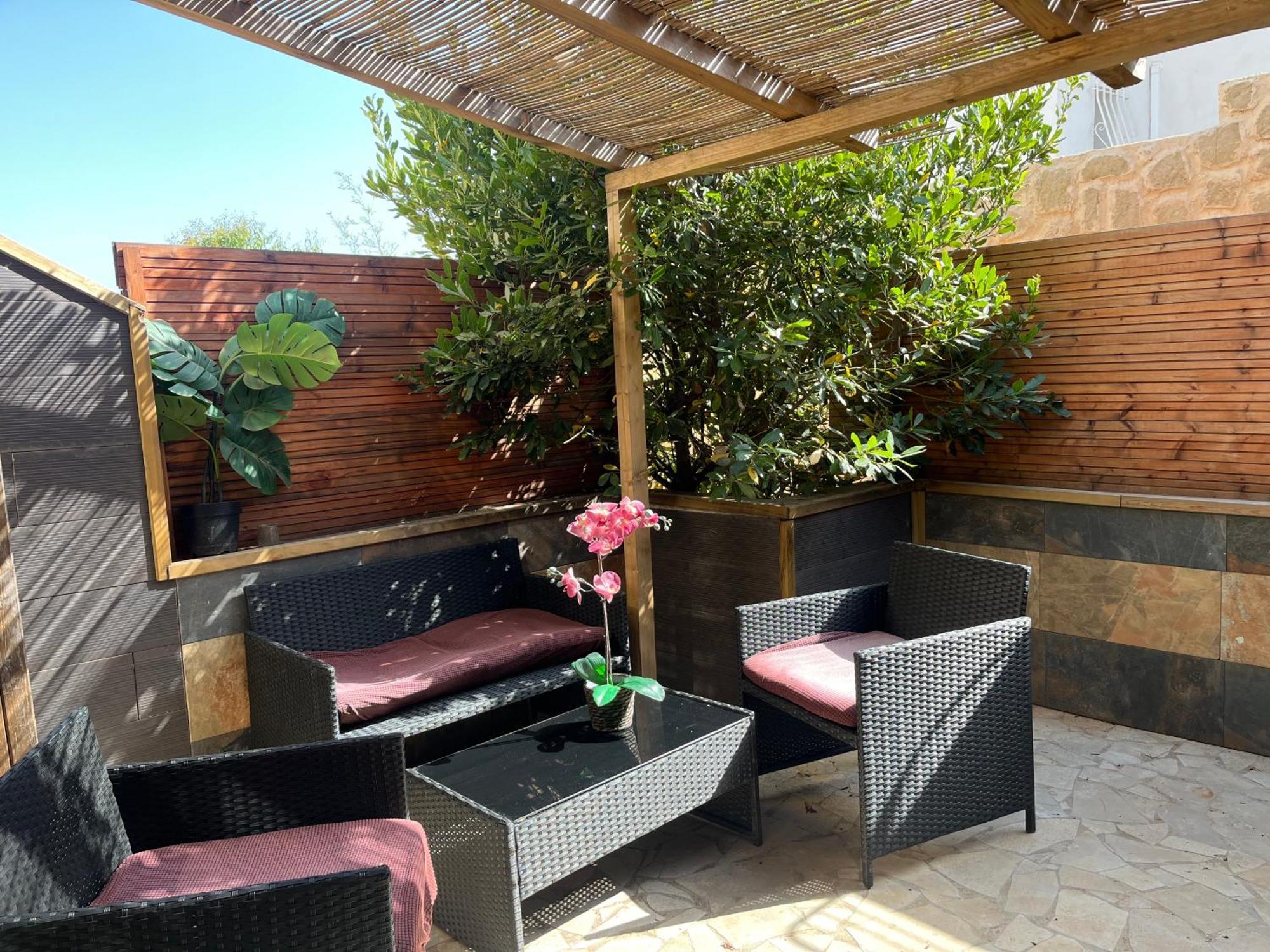 Reves De Vie Studio Avec Terrasse Le Figuerolles Cassis Bagian luar foto